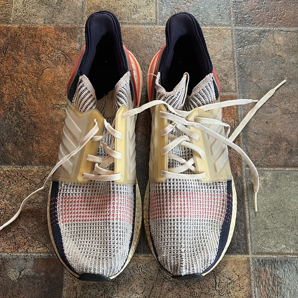 ADIDAS ULTRABOOST - Size 11.5 - Used